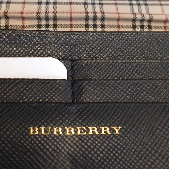 Burberry Wallet Includes C O A